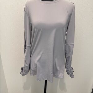 Fabletics Gray Long Sleeve Fitted Blouse